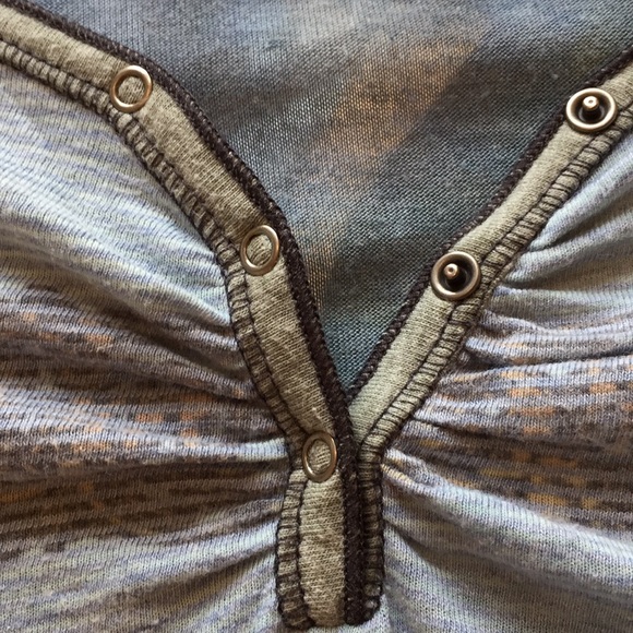 Vanilla Sugar tie-dye/floral olive green trim/snap - Picture 8 of 8